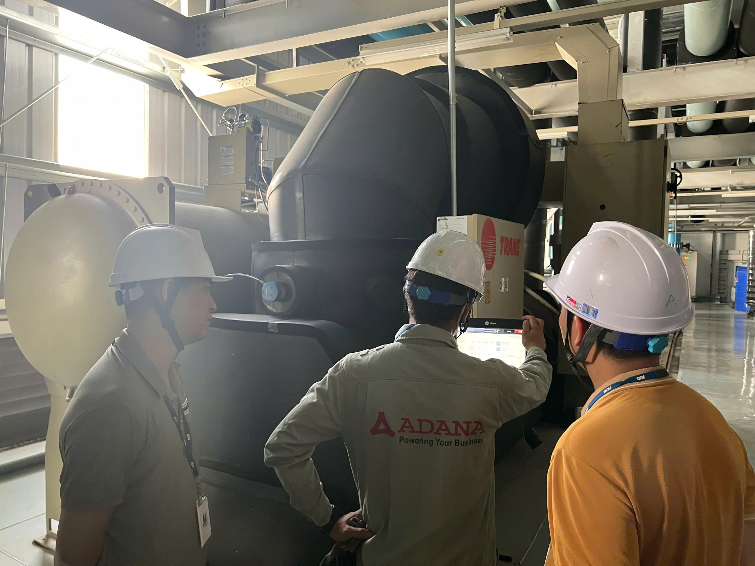 Sửa chữa máy nén Chiller Trane
